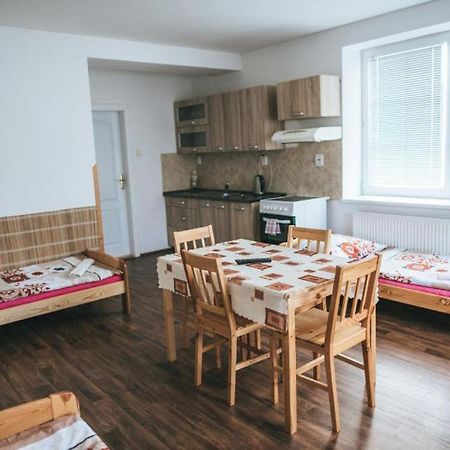 Klub U Námořníka Dvur Králové nad Labem Exterior foto