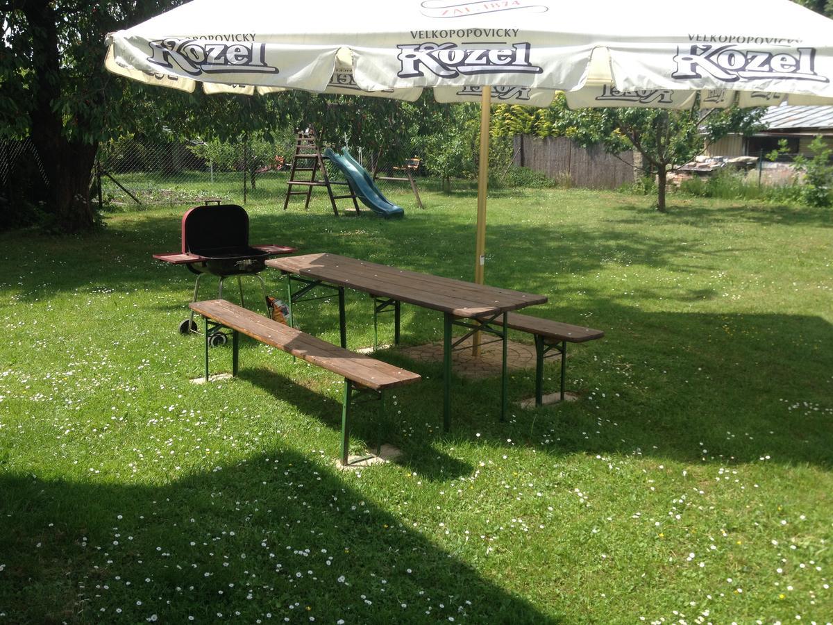 Klub U Námořníka Dvur Králové nad Labem Exterior foto