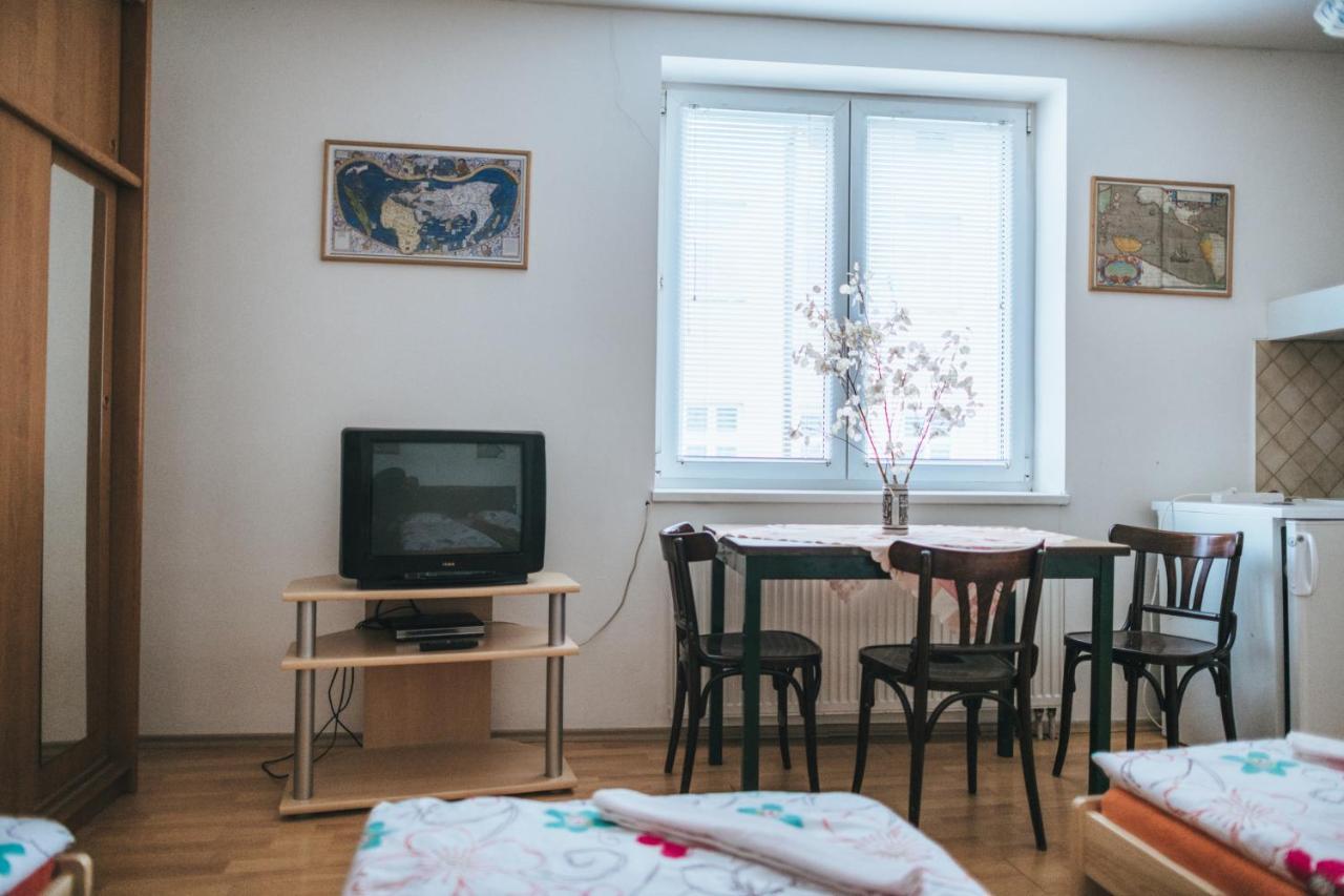 Klub U Námořníka Dvur Králové nad Labem Exterior foto